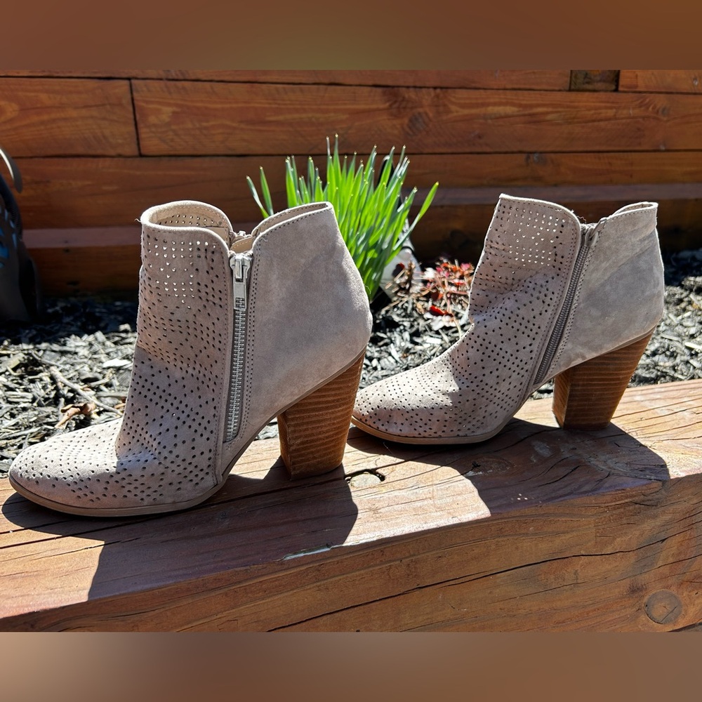 Ankle booties
